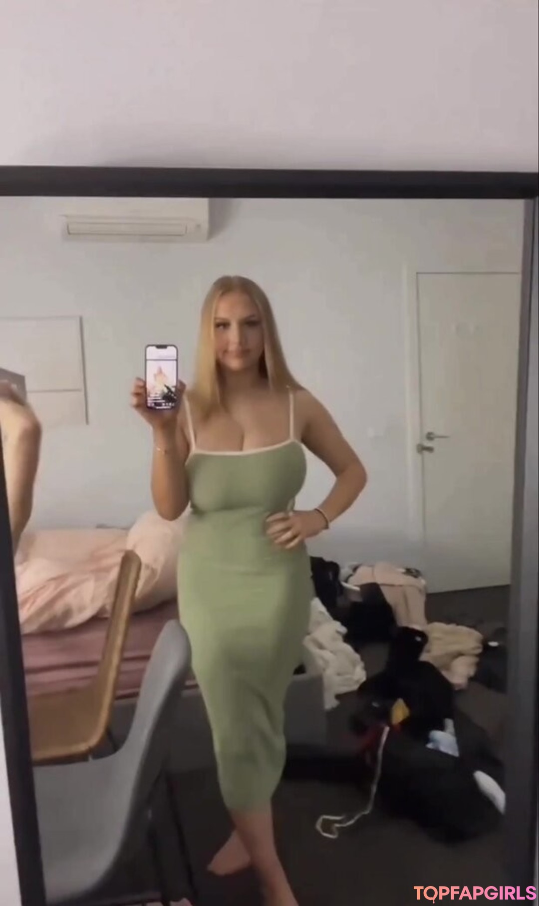 Foto di nudo di fuga di OnlyFans di Charlotte Page #144 Foto di nudo di fuga di OnlyFans di Charlotte Page #144