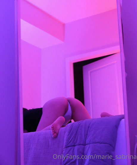 Foto di nudo di fuga di OnlyFans di Mariesabrina
