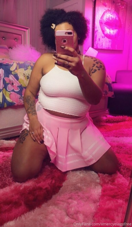 Foto di nudo di fuga di OnlyFans di Xmercyelagofree