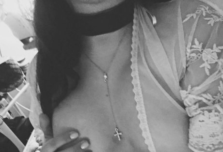 Foto di nudo di fuga di OnlyFans di Succubuskino