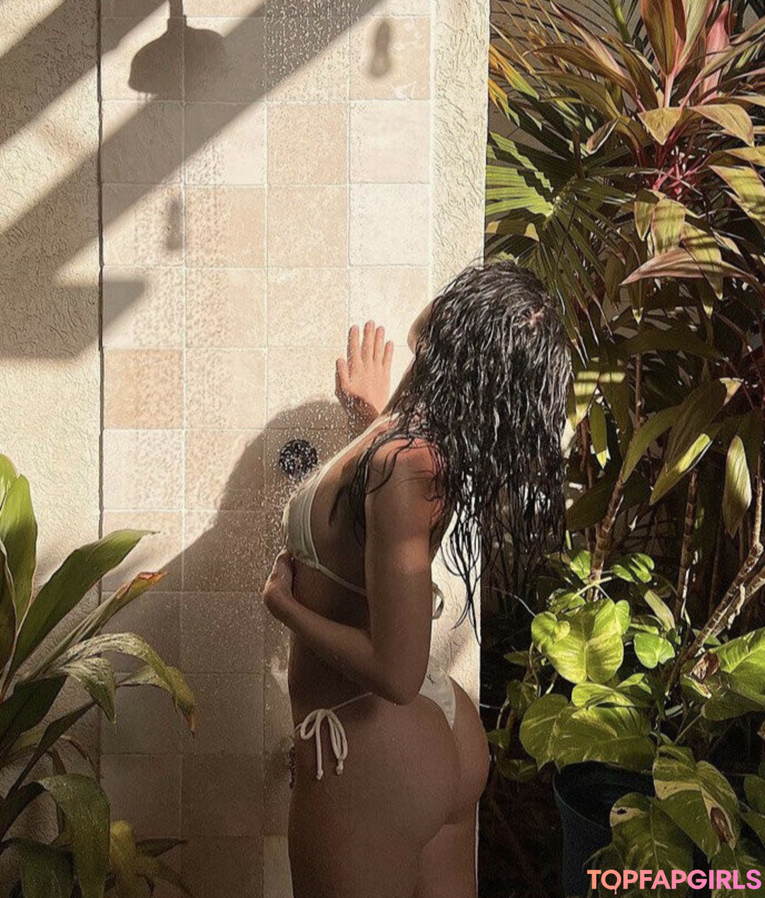 Foto di nudo di fuga di OnlyFans di Alessya Farrugia #2 Foto di nudo di fuga di OnlyFans di Alessya Farrugia #2