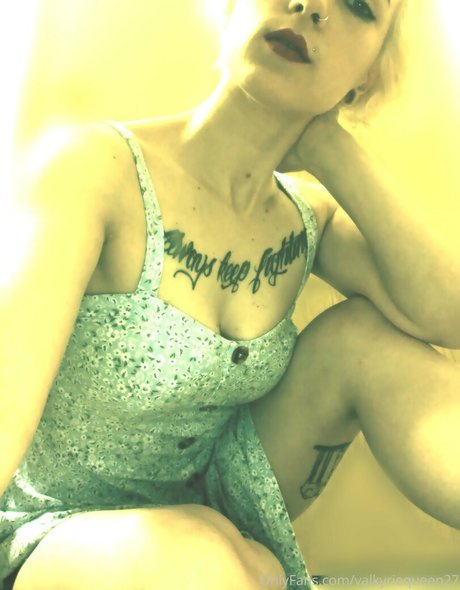 Foto di nudo di fuga di OnlyFans di Valkyriequeen27