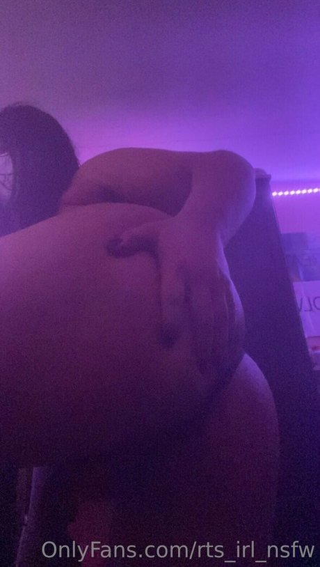 Foto di nudo di fuga di OnlyFans di Rtsirlnsfw