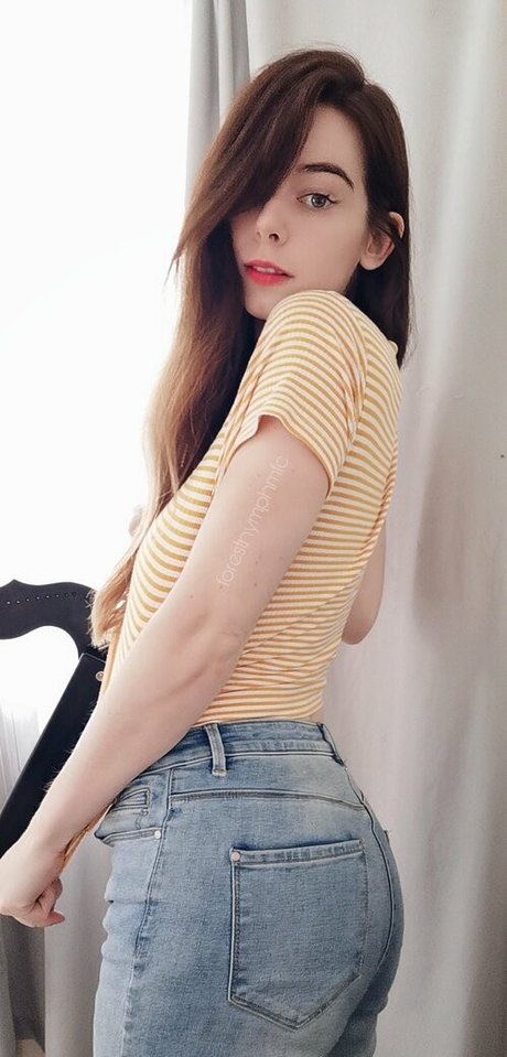 Foto di nudo di fuga di OnlyFans di Forestnymphnz
