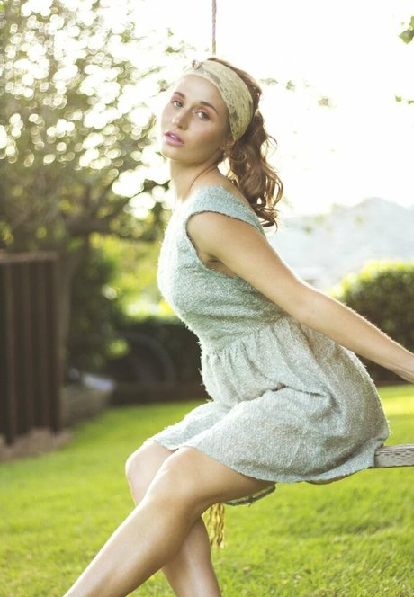 Foto di nudo di fuga di OnlyFans di Rita Volk