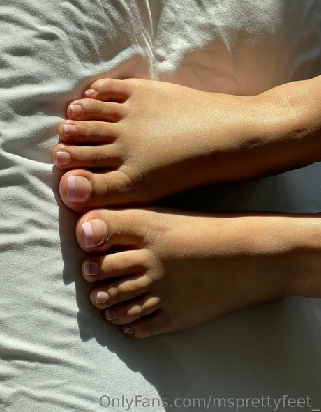 Foto di nudo di fuga di OnlyFans di Msprettyfeet