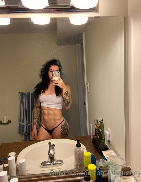 Foto di nudo di fuga di OnlyFans di Natasha Aughey