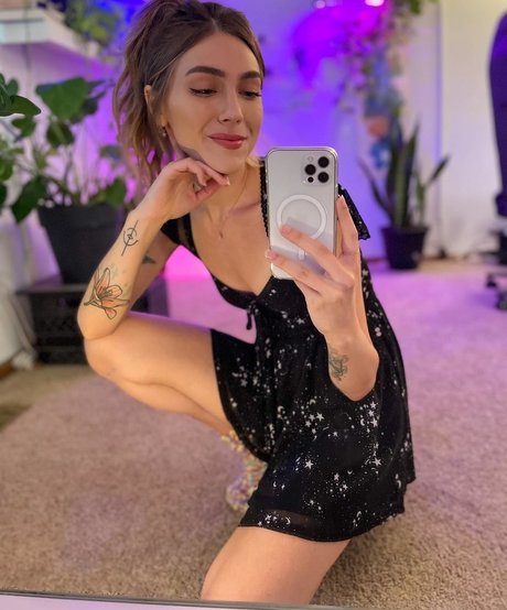 Foto di nudo di fuga di OnlyFans di Marzz