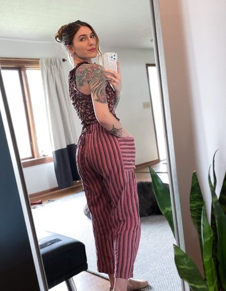 Foto di nudo di fuga di OnlyFans di Marzz