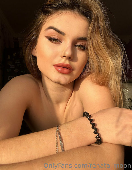 Foto di nudo di fuga di OnlyFans di Renatamoon