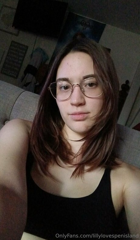 Foto di nudo di fuga di OnlyFans di Lillylovespenisland