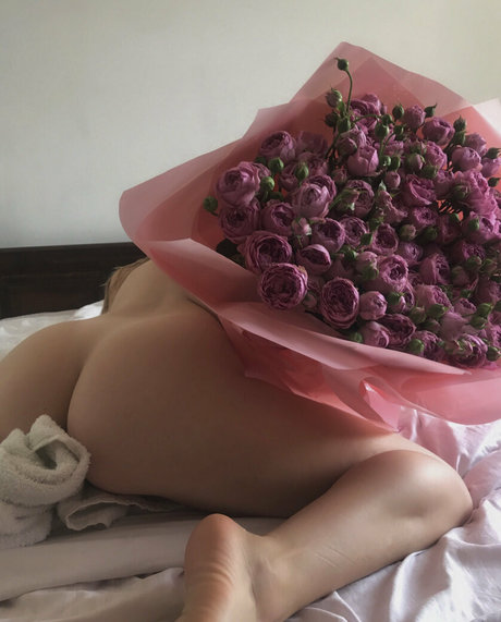 Foto di nudo di fuga di OnlyFans di Valeriyaxxx