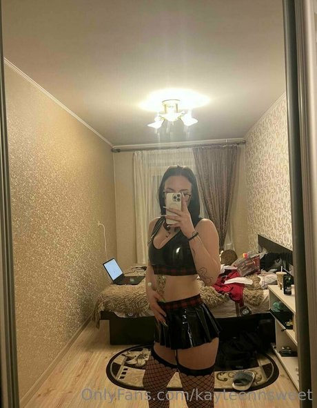 Foto di nudo di fuga di OnlyFans di Kayteennsweet