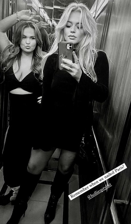 Foto di nudo di fuga di OnlyFans di Emily Atack