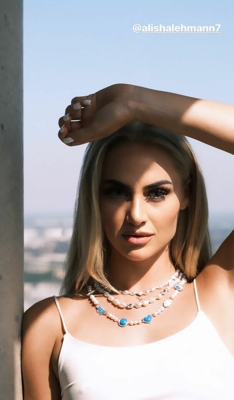 Foto di nudo di fuga di OnlyFans di Alisha Lehmann