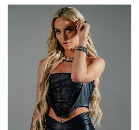 Foto di nudo di fuga di OnlyFans di Alisha Lehmann