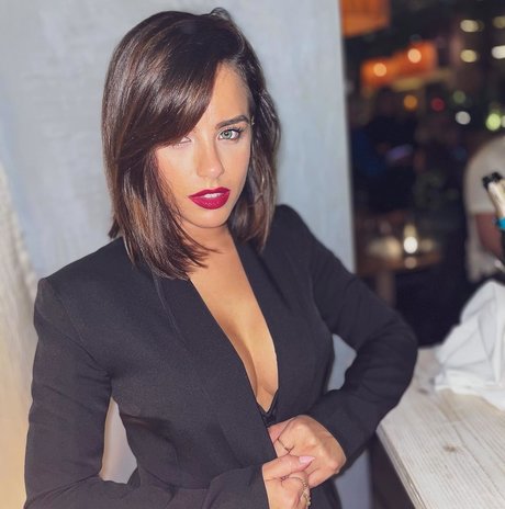 Foto di nudo di fuga di OnlyFans di Georgia May Foote