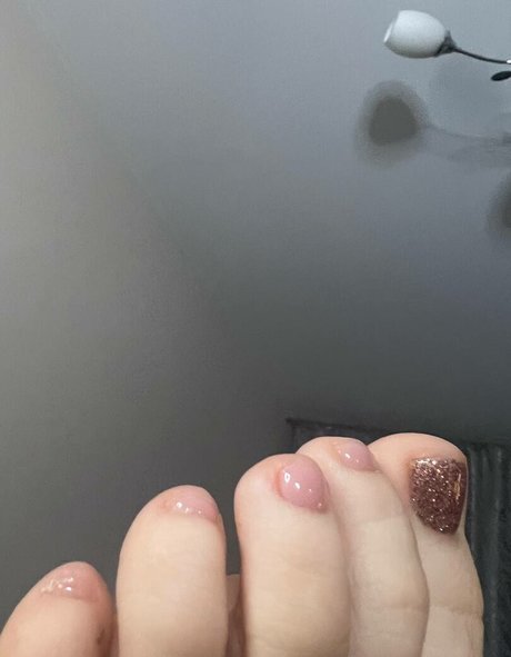 Foto di nudo di fuga di OnlyFans di Fasoollka