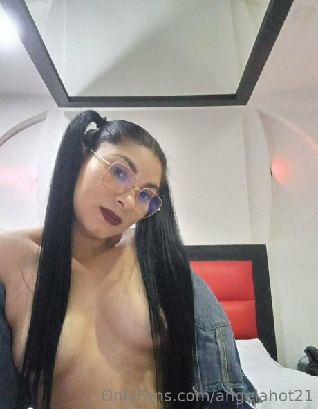 Angelahot21