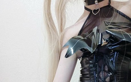 Foto di nudo di fuga di OnlyFans di Tsundurka