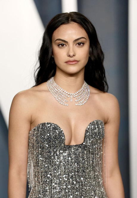 Foto di nudo di fuga di OnlyFans di Camila Mendes