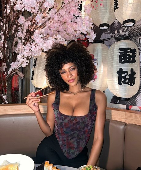 Foto di nudo di fuga di OnlyFans di Briana Smith