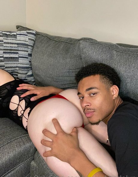 Foto di nudo di fuga di OnlyFans di Ray  Madalyn