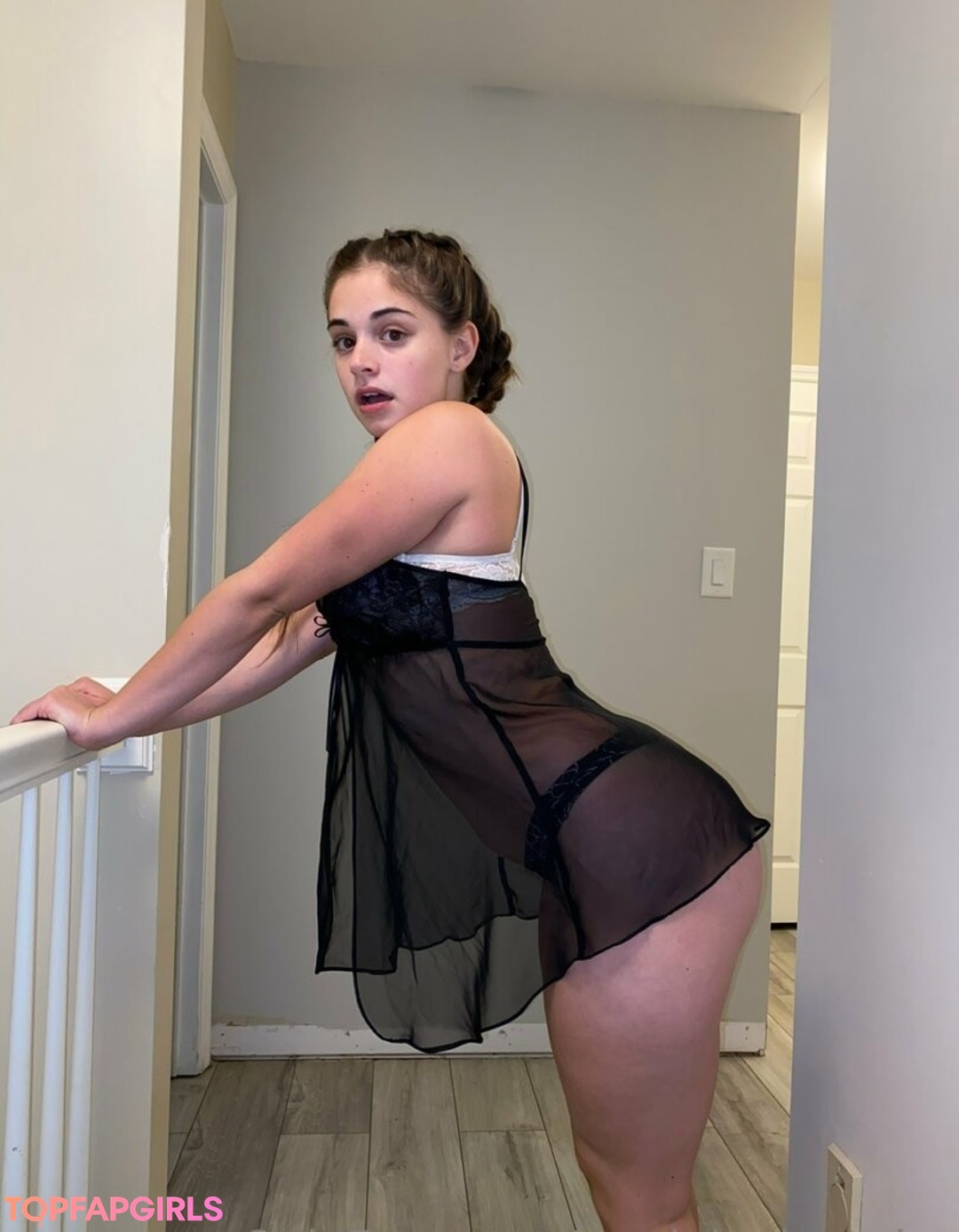 Foto di nudo di fuga di OnlyFans di Ray  Madalyn #43 Foto di nudo di fuga di OnlyFans di Ray  Madalyn #43