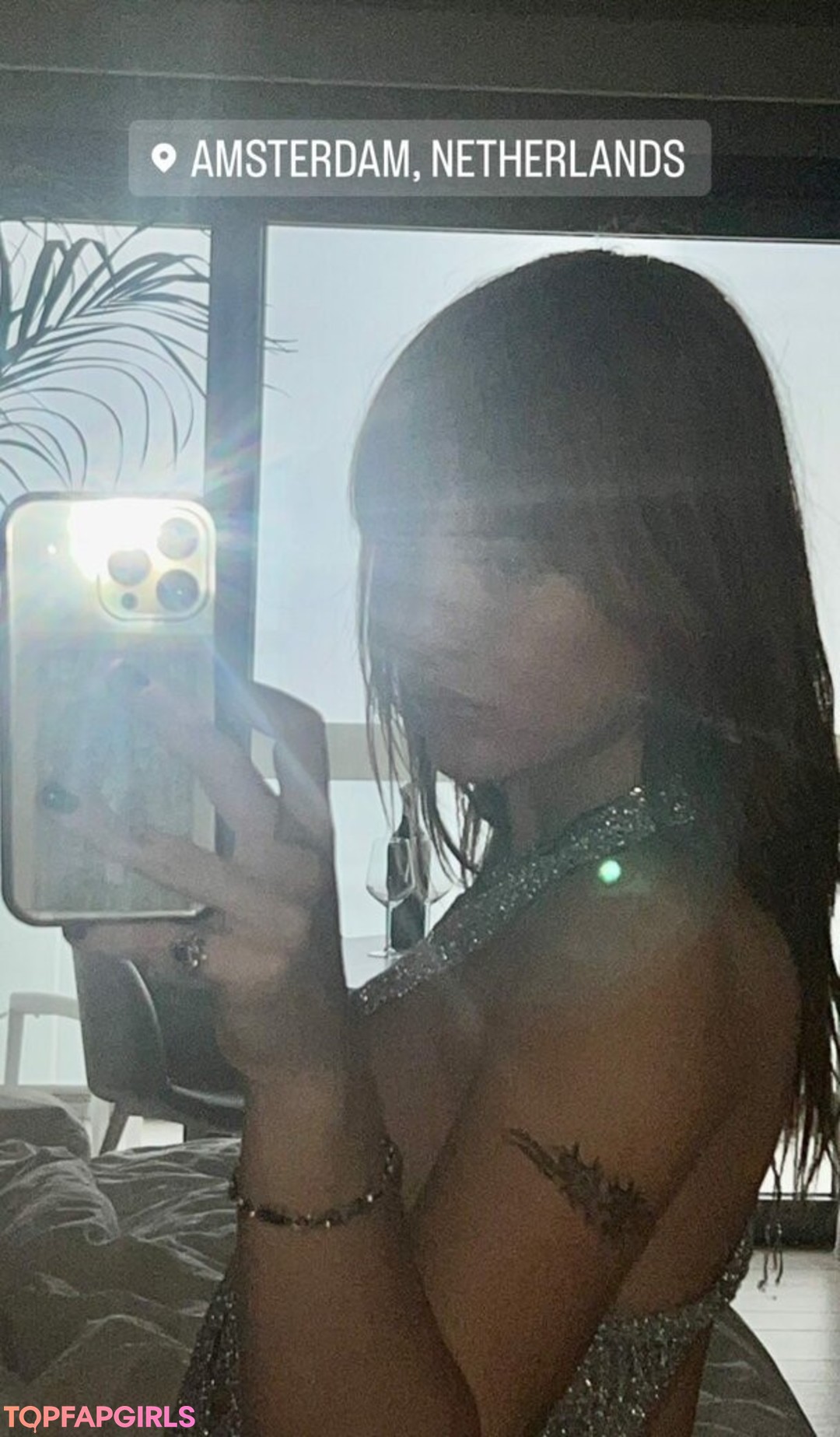 Foto di nudo di fuga di OnlyFans di Victoria De Angelis #351 Foto di nudo di fuga di OnlyFans di Victoria De Angelis #351