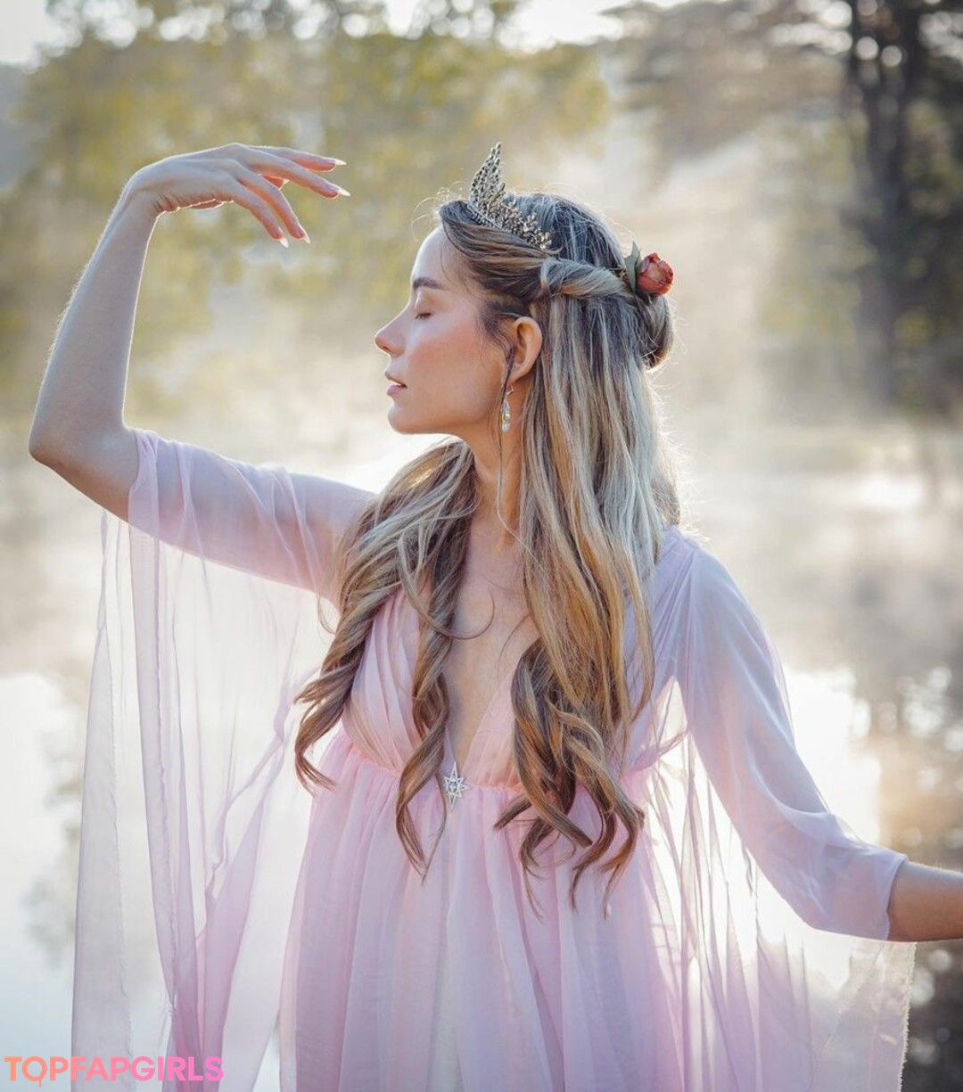 Foto di nudo di fuga di OnlyFans di Queenastraea #4 Foto di nudo di fuga di OnlyFans di Queenastraea #4