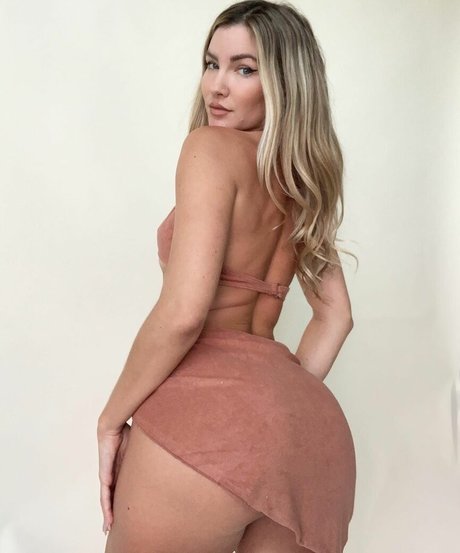 Casi Davis