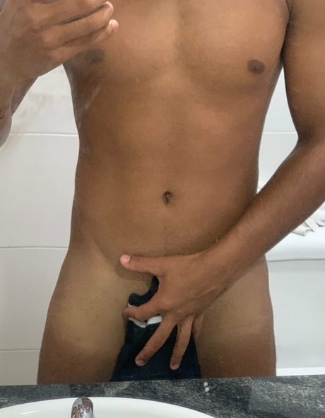 Foto di nudo di fuga di OnlyFans di Marciomendes