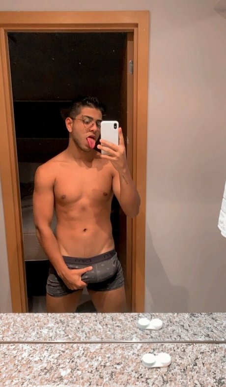 Foto di nudo di fuga di OnlyFans di Marciomendes