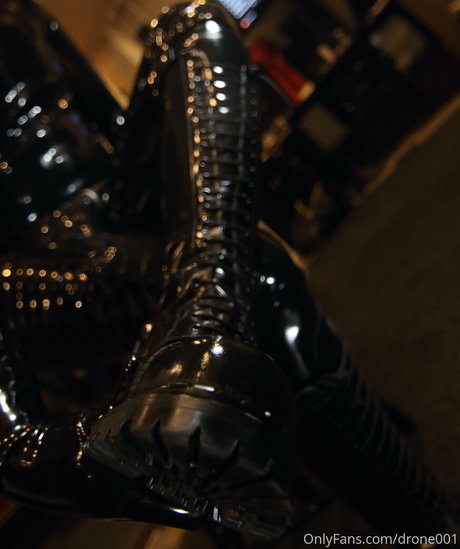 Foto di nudo di fuga di OnlyFans di Drone001