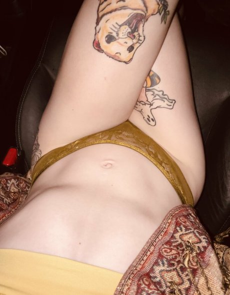 Foto di nudo di fuga di OnlyFans di Neonalice333