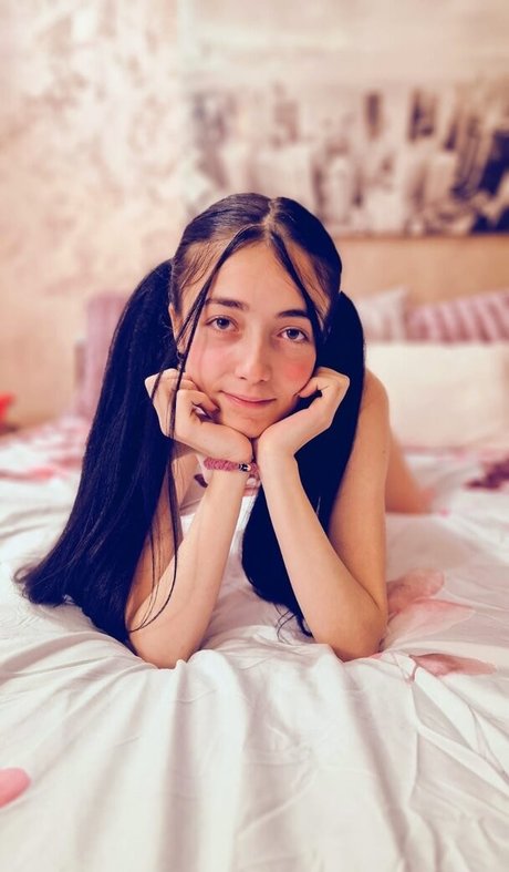 Alymaria18