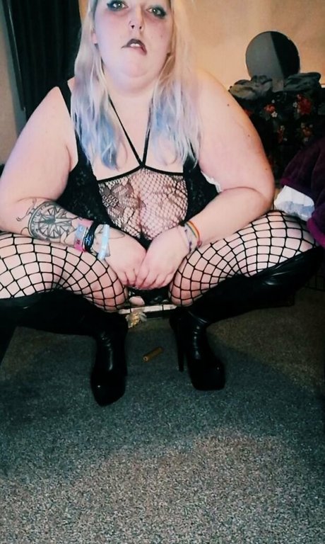 Foto di nudo di fuga di OnlyFans di Mistressmel1