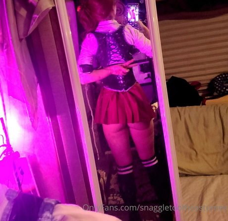 Snaggletoothcostumes