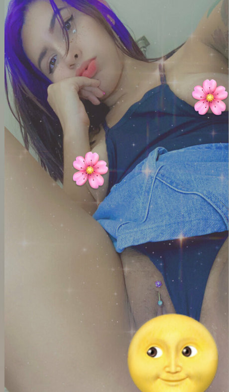 Foto di nudo di fuga di OnlyFans di Daphnekroftfree