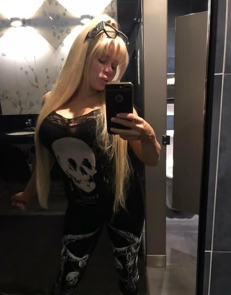 Nikkidelano