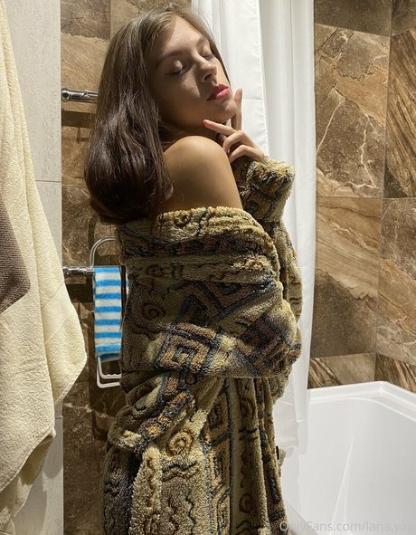 Foto di nudo di fuga di OnlyFans di Lanavirg