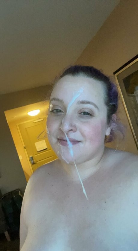 Foto di nudo di fuga di OnlyFans di Yafavsnobunny