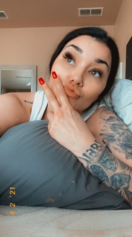Foto di nudo di fuga di OnlyFans di Tattedbaddie69