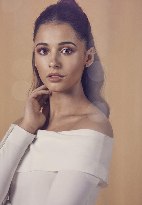 Foto di nudo di fuga di OnlyFans di Naomi Scott