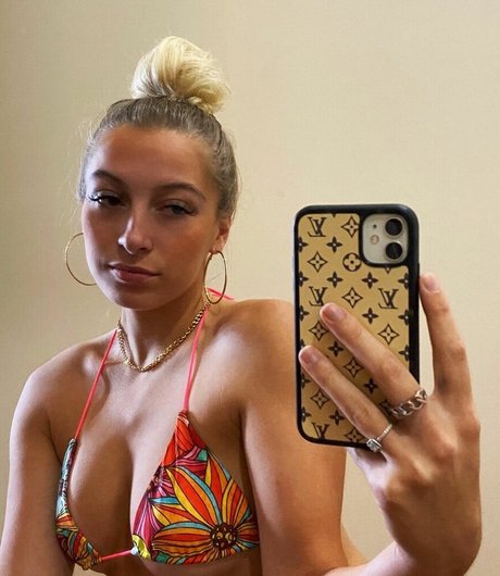 Foto di nudo di fuga di OnlyFans di Kamryn Bedore