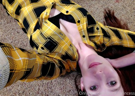 Foto di nudo di fuga di OnlyFans di Punkdprincess