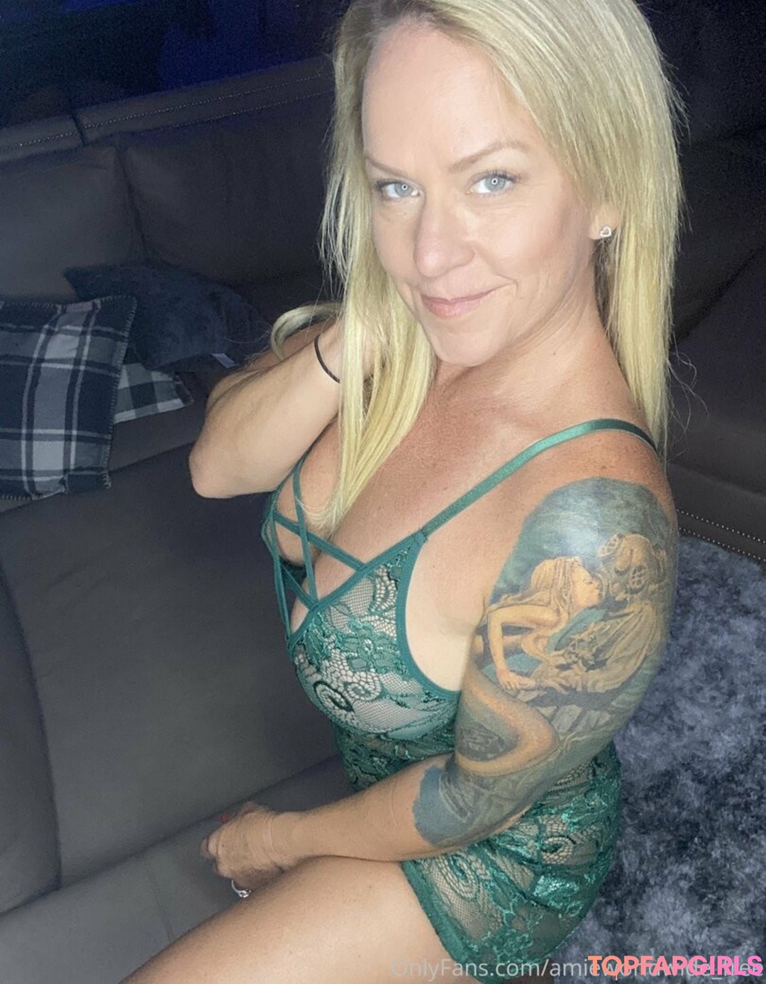 Foto di nudo di fuga di OnlyFans di Amieworldwidefree #88 Foto di nudo di fuga di OnlyFans di Amieworldwidefree #88