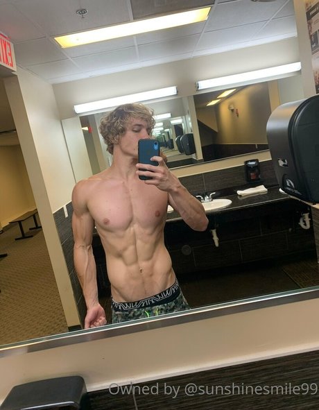 Foto di nudo di fuga di OnlyFans di Sunshynefree
