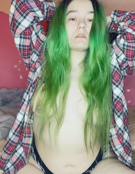 Pixxxiebelle