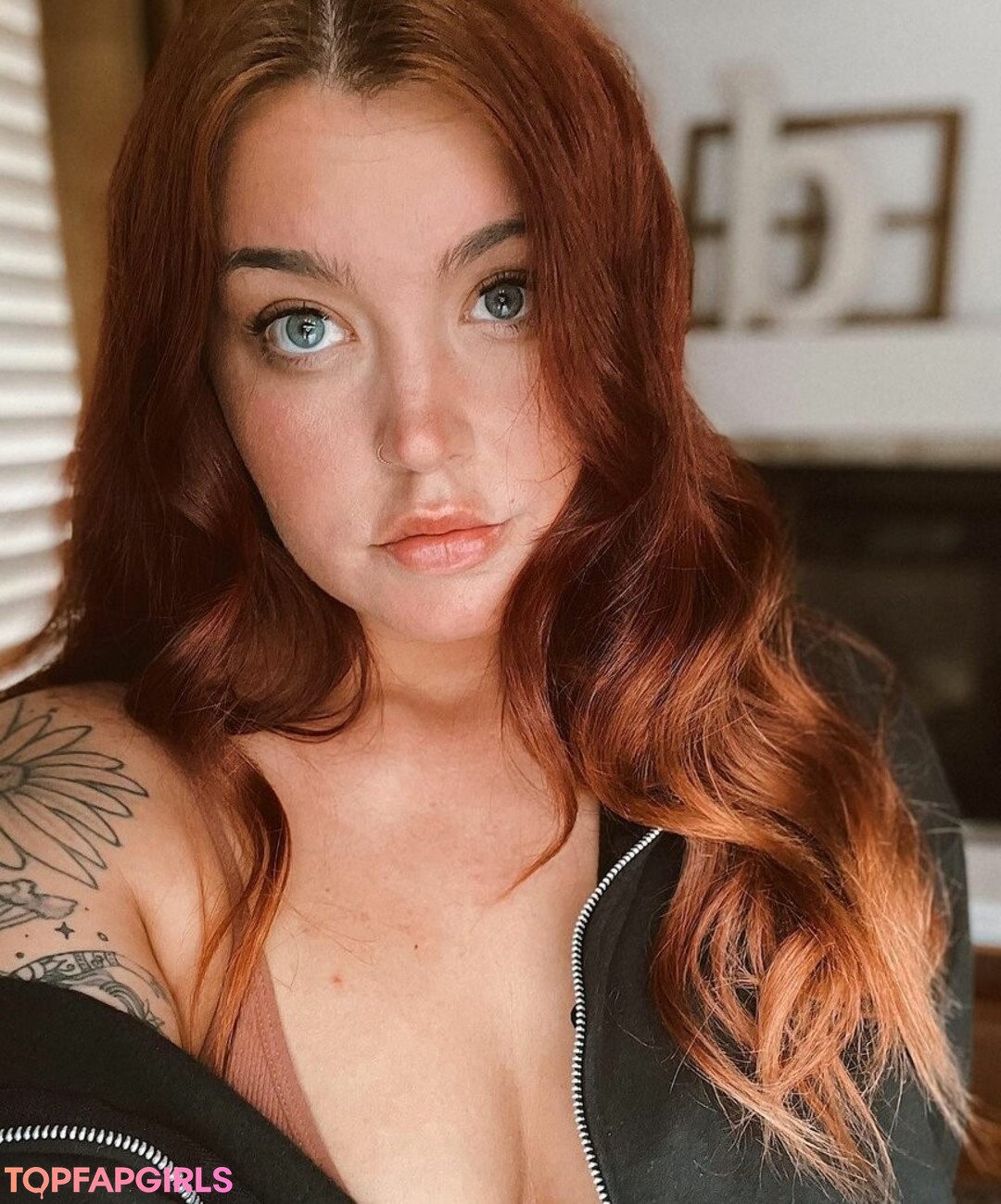 Foto di nudo di fuga di OnlyFans di Theraunchyhousewife #5 Foto di nudo di fuga di OnlyFans di Theraunchyhousewife #5